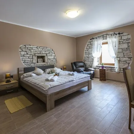 Natale With Private Pool And Garden