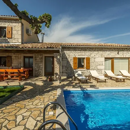 Natale With Private Pool And Garden Villa Vošteni
