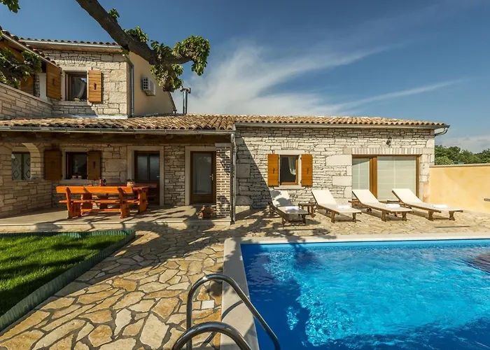 Natale With Private Pool And Garden Villa Vošteni