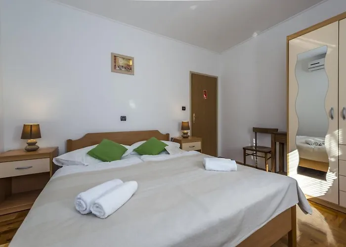 Natale With Private Pool And Garden Villa Vošteni